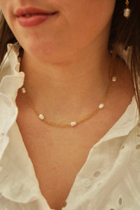 Pearly Fem - Necklace