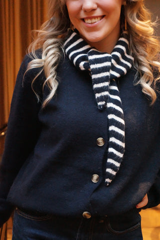 Blue Julia - Gilet + Scarf