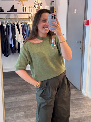 Olive Cut Out - Pull