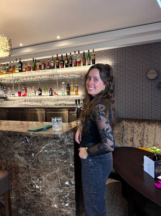 Elegant Black Flower Lace - Longsleeve