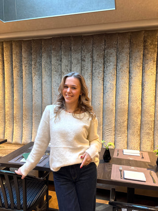 White Lily Lace - Pull