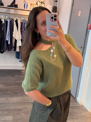 Olive Cut Out - Pull