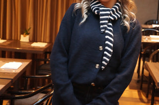 Blue Julia - Gilet + Scarf