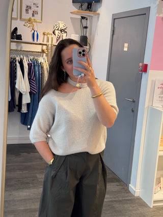 Beige Cut Out - Pull