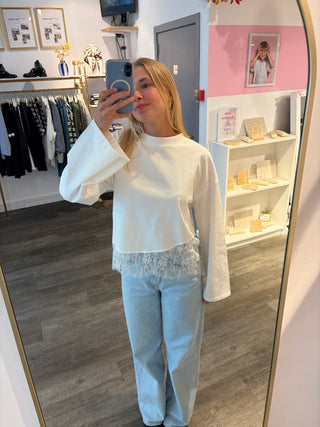 White Lace - Longsleeve