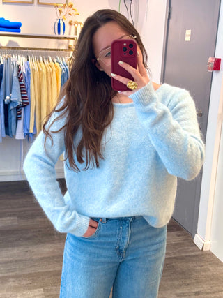 Blue Lily Lace - Pull