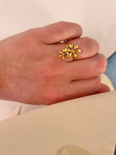 Load image into Gallery viewer, Double Flowery - Ring

