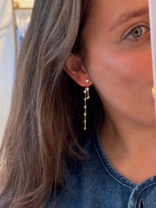 Long Shimmer Diamonds - Earrings