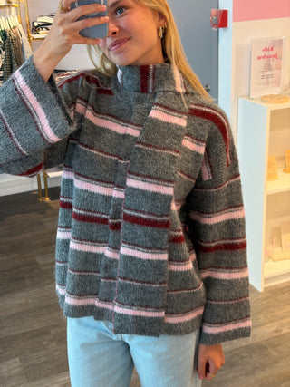 Grey & Bordeaux - Gilet + Scarf