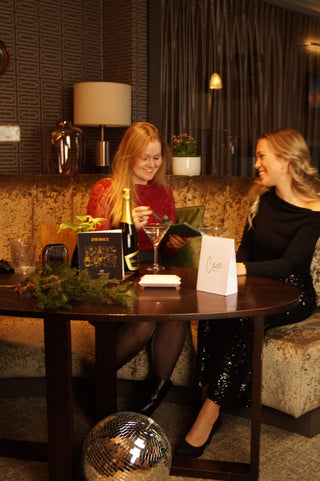 Elegant Red Flower Lace - Longsleeve