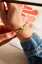 Load image into Gallery viewer, Curvy Bangle - Bracelet
