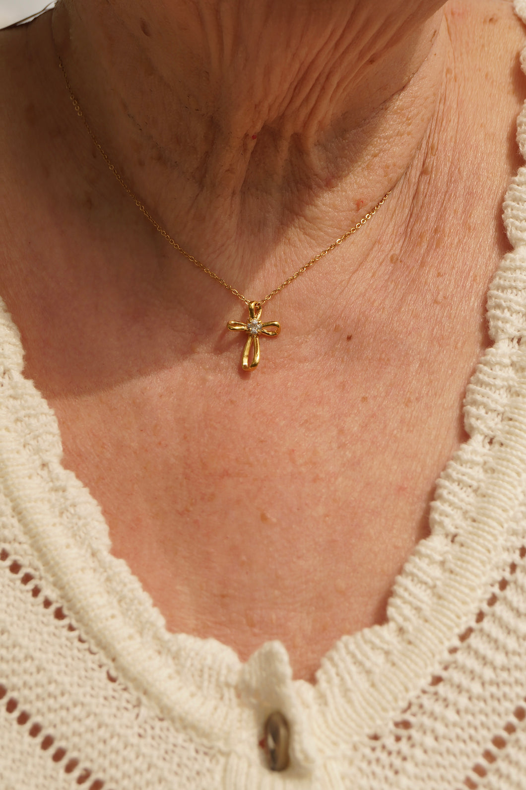 Curvy Diamond Cross - Necklace