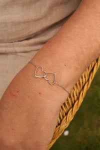 Silver Connected Hearts - Bracelet