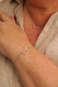 Silver Connected Hearts - Bracelet
