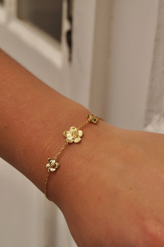 Three Grace Flowers - Bracelet