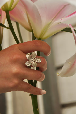 Silver Flower - Ring