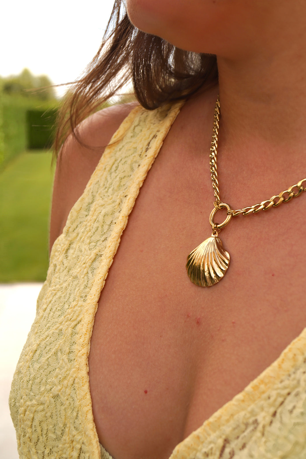 Chunky Shell Chain - Necklace