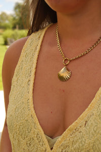 Chunky Shell Chain - Necklace