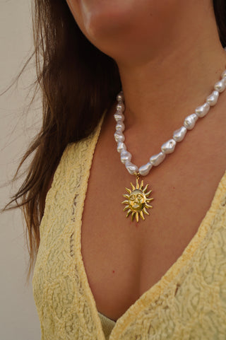 Big Sun Pearls - Necklace