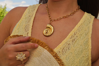 White Aya Flower - Ring