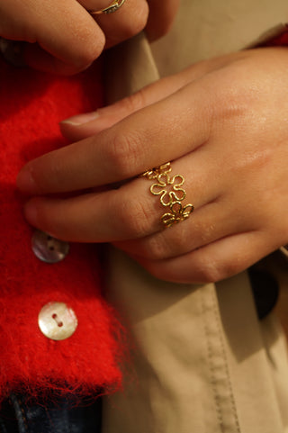 Flower Loop - Ring