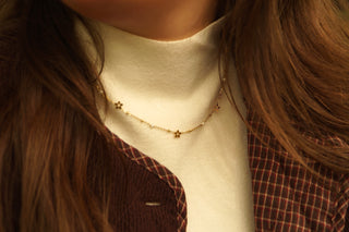 Pearly Flowers - Necklace