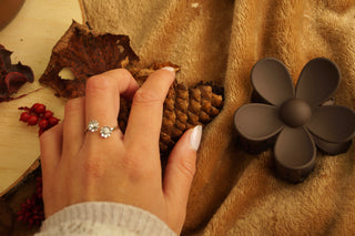 Silver Flower Curl - Ring