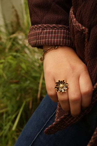 Black Elderflower - Ring