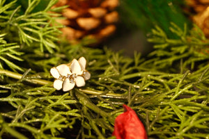 White Christmas Flowers - Ring