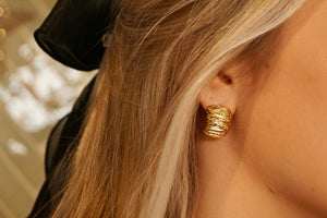 Curvy Half Hoop - Earrings