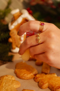 Three Diamond Flowers - Ring