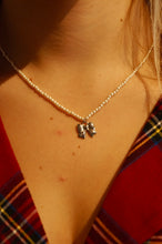 Load image into Gallery viewer, Silver Pearls Bow - Necklace
