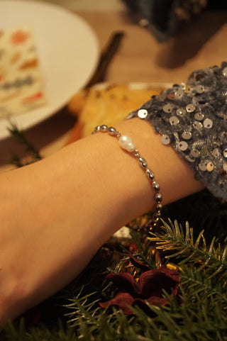 Silver Pearly Christmas - Bracelet