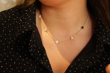 Load image into Gallery viewer, Diamond Clovers - Necklace
