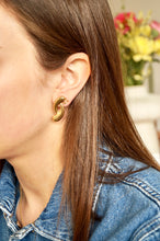 Load image into Gallery viewer, Cool Shaping - Earrings
