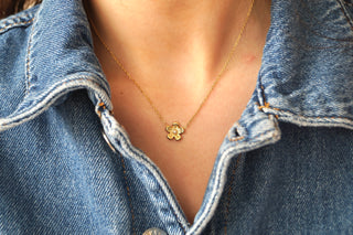 Pearly Flower - Necklace