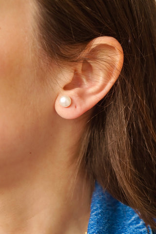 Classic Pearls - Earrings