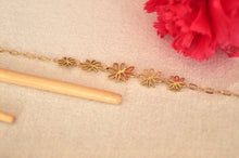 Load image into Gallery viewer, Flora Flowers - Bracelet

