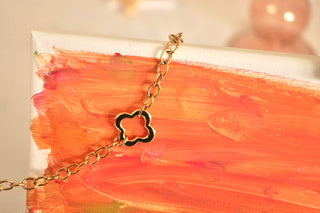 Chunky Chained Clover - Bracelet