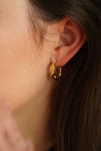 Farah Hoops - Earrings