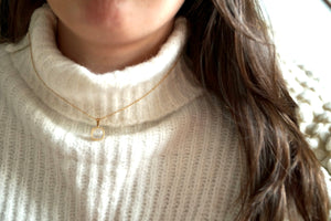 White Marmer Treasure- Necklace