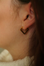 Load image into Gallery viewer, Geometric Mayra - Earrings
