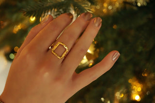 Curvy Rectangular - Ring