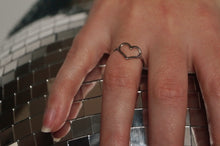 Load image into Gallery viewer, Silver Open Curvy Heart - Ring
