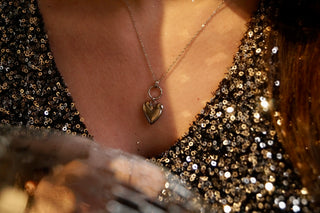 Silver Longer Heart Medaillon - Necklace