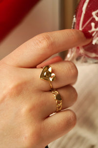 Curvy Heart - Ring