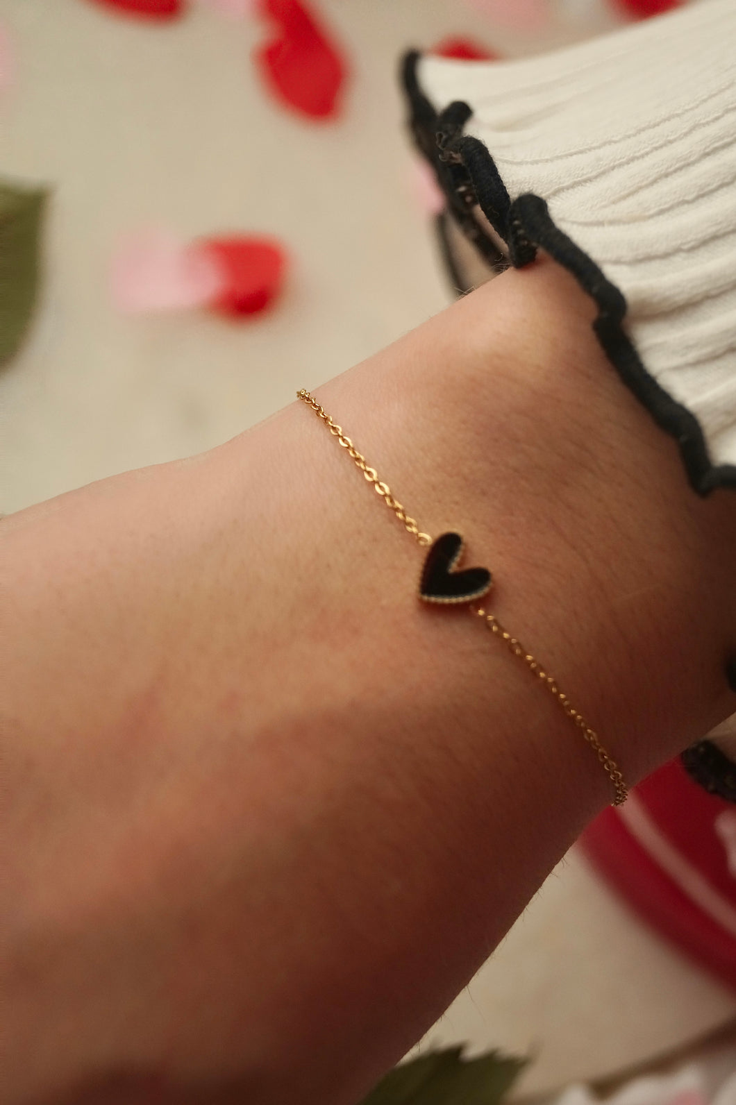 Black Color Heart - Bracelet