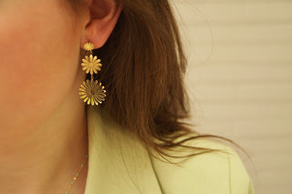 Alissa Flowers - Earrings