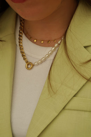 Half Chain Half Pearl - Necklace