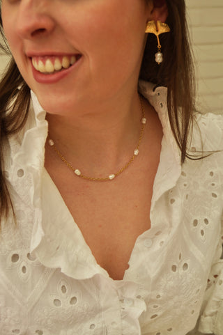 Pearly Fem - Necklace